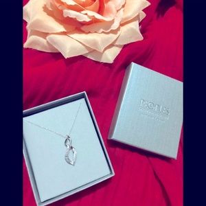 Peoples Jewelry Necklace